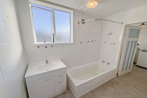 Photo of property in 49a-b Allardice Street, Dannevirke, 4930