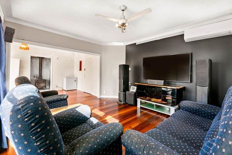 Photo of property in 179 Don Buck Road, Massey, Auckland, 0614