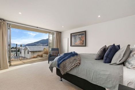 Photo of property in The Woods, 5/12 Dublin Street, Queenstown, 9300