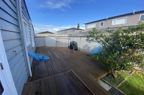 Photo of property in 205 Mount Smart Road, Onehunga, Auckland, 1061