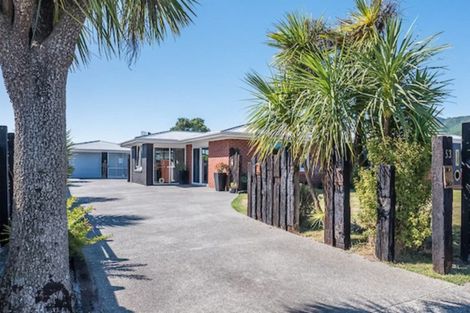 Photo of property in 53 Rimu Street, Waikanae, 5036