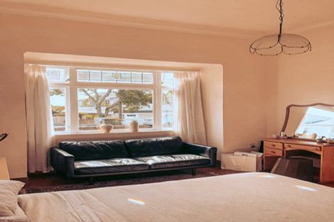 Photo of property in 34 Church Street, Northcote Point, Auckland, 0627
