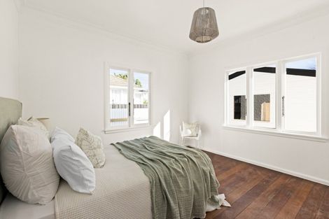 Photo of property in 14 Savage Crescent, Marewa, Napier, 4110