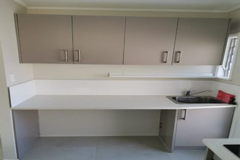 Photo of property in 2/5 Keldale Place, Forrest Hill, Auckland, 0620