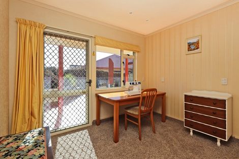 Photo of property in 10 Rutland Place, Taradale, Napier, 4112