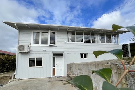 Photo of property in 71 Tiroroa Avenue, Te Atatu South, Auckland, 0610