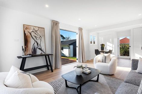 Photo of property in 4 Roberts Road, Hei Hei, Christchurch, 8042