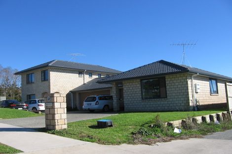 Photo of property in 2 Aberley Road, Schnapper Rock, Auckland, 0632