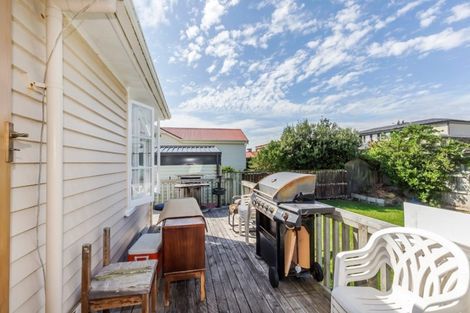 Photo of property in 11 Hector Street, Seatoun, Wellington, 6022