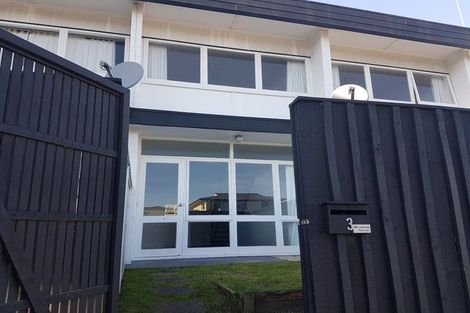 Photo of property in 3/66 Golf Road, Mount Maunganui, 3116