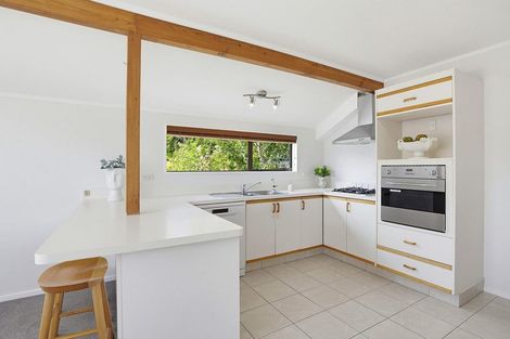 Photo of property in 2/42 Spyglass Lane, Whitby, Porirua, 5024