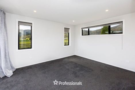 Photo of property in 6 Turksma Lane, Kaitoke, 5018