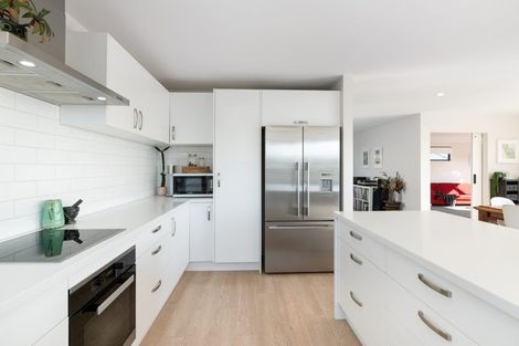 Photo of property in 2 Pimelea Street, Papamoa Beach, Papamoa, 3118