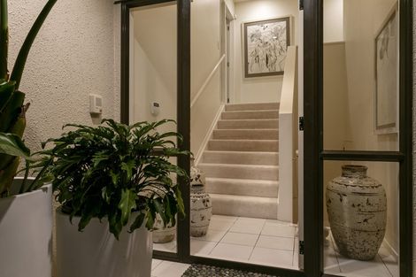 Photo of property in 1/3a Richards Avenue, Forrest Hill, Auckland, 0620