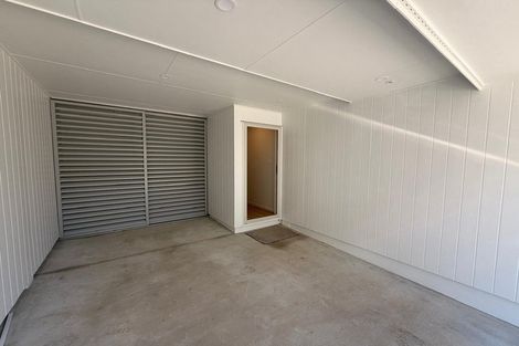Photo of property in 9/9 Aeroview Drive, Beach Haven, Auckland, 0626