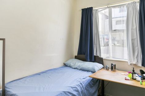 Photo of property in 1/27 Drummond Street, Mount Cook, Wellington, 6021