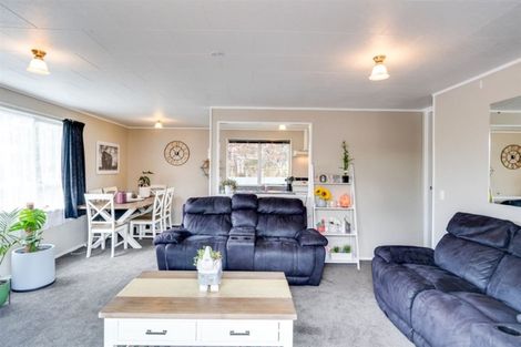 Photo of property in 4 Otatara Road, Taradale, Napier, 4112