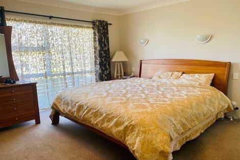 Photo of property in 23 Reelick Avenue, Pakuranga Heights, Auckland, 2010