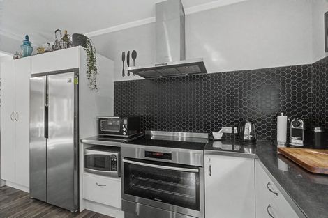 Photo of property in 127 Marama Avenue North, Otatara, Invercargill, 9879