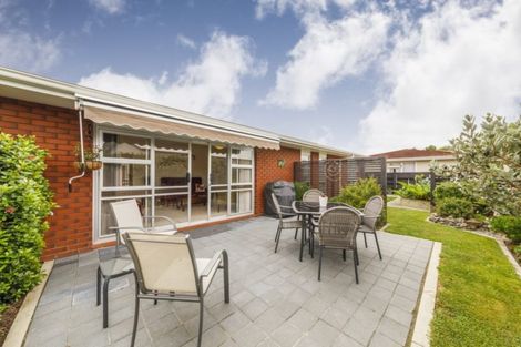 Photo of property in 14a Cecil Place, Cloverlea, Palmerston North, 4412