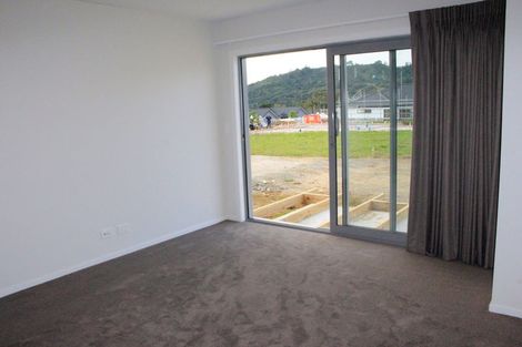 Photo of property in 15 Raymond Grace Avenue, Huapai, Kumeu, 0810