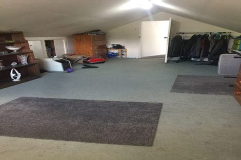 Photo of property in 57 Fairmount Road, Titirangi, Auckland, 0604