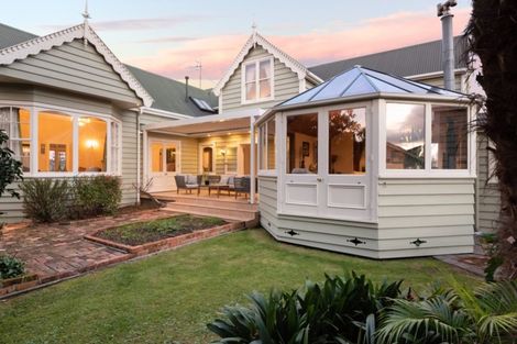 Photo of property in 11 Fifth Avenue, Avenues, Whangarei, 0110