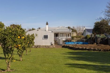 Photo of property in 9 Lupton Street, Waverley, 4510