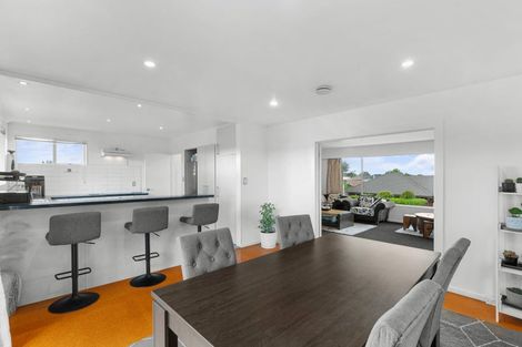 Photo of property in 3 Sarabande Avenue, Redwood, Christchurch, 8051