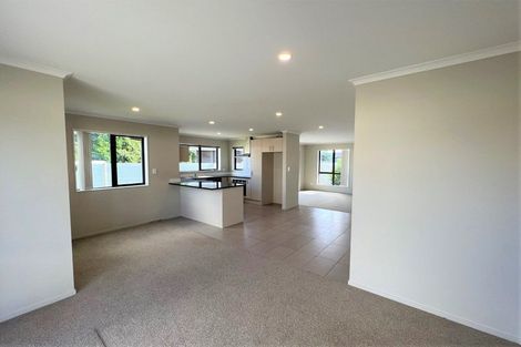 Photo of property in 11a Mangos Place, Pakuranga, Auckland, 2010