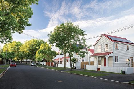 Photo of property in 30 Colwyn Street, Bryndwr, Christchurch, 8053