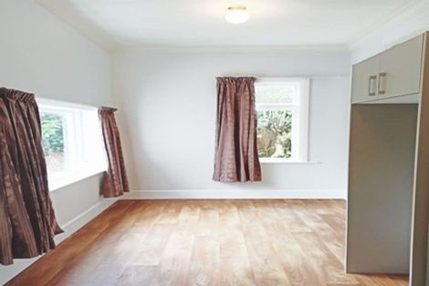 Photo of property in 21 Oakland Street, Andersons Bay, Dunedin, 9013