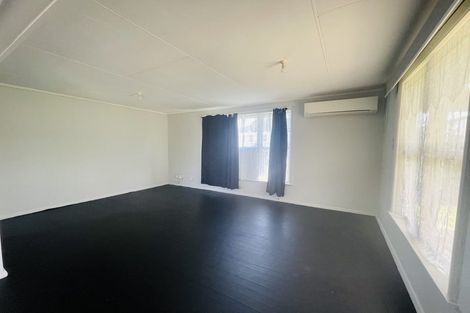 Photo of property in 86 Arimu Road, Papakura, 2110