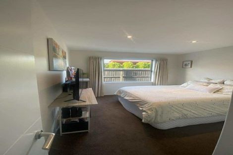 Photo of property in 35 Te Whenu Crescent, Marshland, Christchurch, 8083