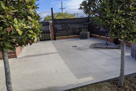 Photo of property in 58 Broadhaven Avenue, Parklands, Christchurch, 8083