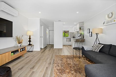 Photo of property in 7/133 Ennis Avenue, Pakuranga Heights, Auckland, 2010