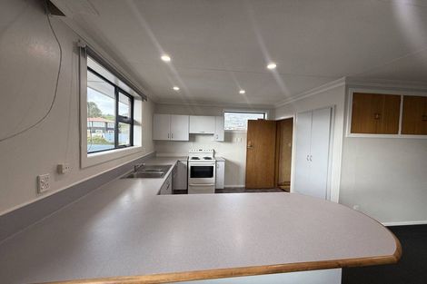 Photo of property in 2a Brooklyn Street, Green Island, Dunedin, 9018