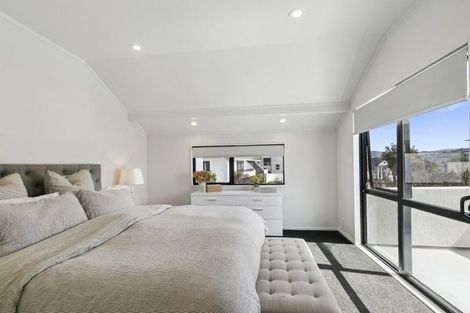 Photo of property in 8 Countess Close, Maupuia, Wellington, 6022