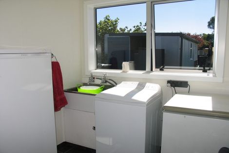 Photo of property in 6 Tybalt Street, Stratford, 4332