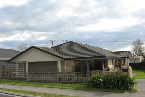 Photo of property in 12 Ryegrass Dell, Welcome Bay, Tauranga, 3112