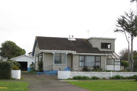 Photo of property in 79 Grey Street, Waitara, 4320