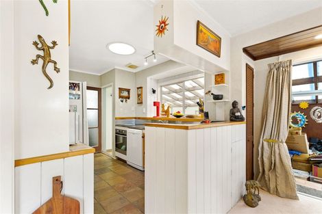 Photo of property in 45 Bethells Road, Waitakere, Henderson, 0782