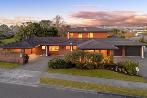 Photo of property in 65 Rhinevale Close, Henderson, Auckland, 0612