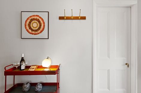 Photo of property in 95 Milton Road, Bluff Hill, Napier, 4110