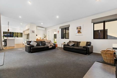 Photo of property in 13 Arbor Lane, Mount Creighton, Queenstown, 9371