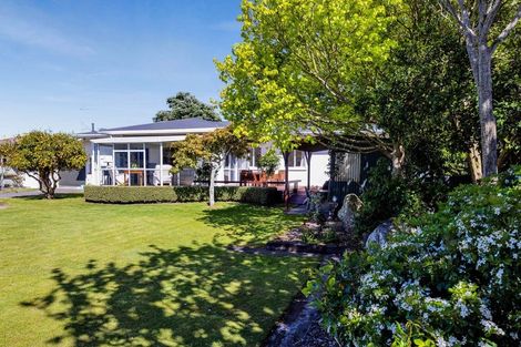 Photo of property in 4 Collins Street, Hawera, 4610