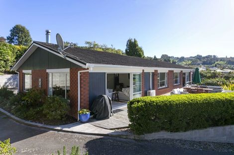 Photo of property in 2/13 Scenic Heights, Acacia Bay, Taupo, 3330