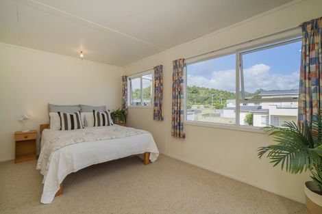 Photo of property in 9 Banks Street, Cooks Beach, Whitianga, 3591