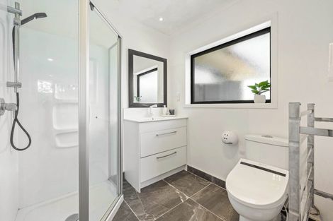 Photo of property in 4 Shankill Place, East Tamaki, Auckland, 2013