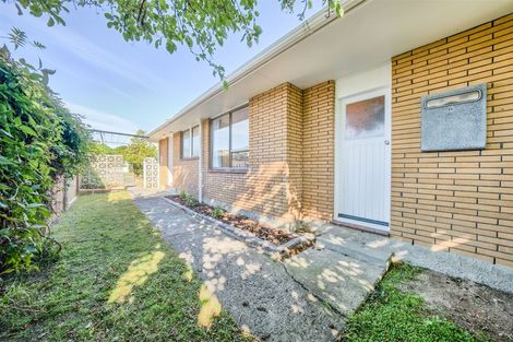 Photo of property in 1/21 Roband Crescent, Brown Owl, Upper Hutt, 5018